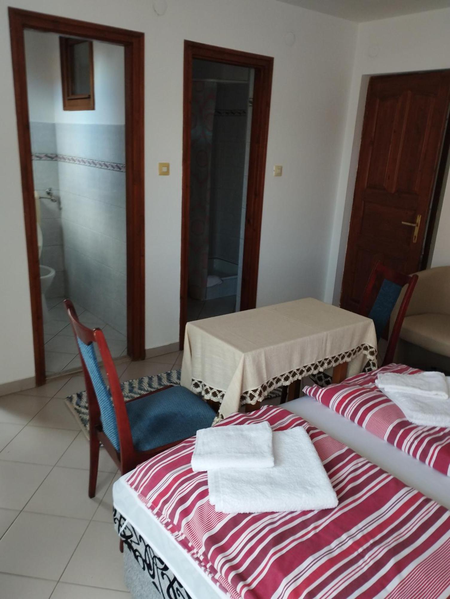 Paprika Vendeghaz Hotell Harkány Exteriör bild
