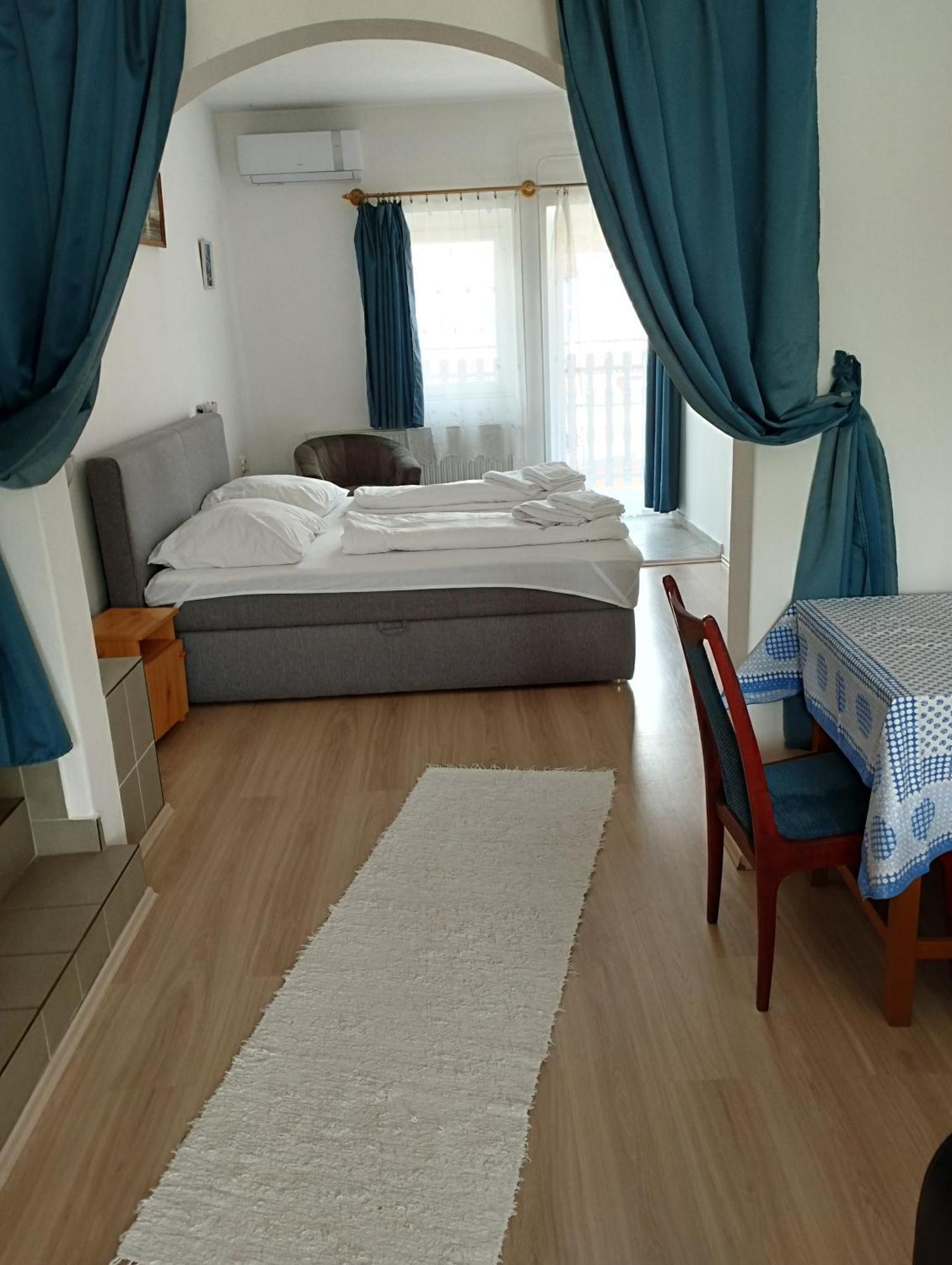 Paprika Vendeghaz Hotell Harkány Exteriör bild